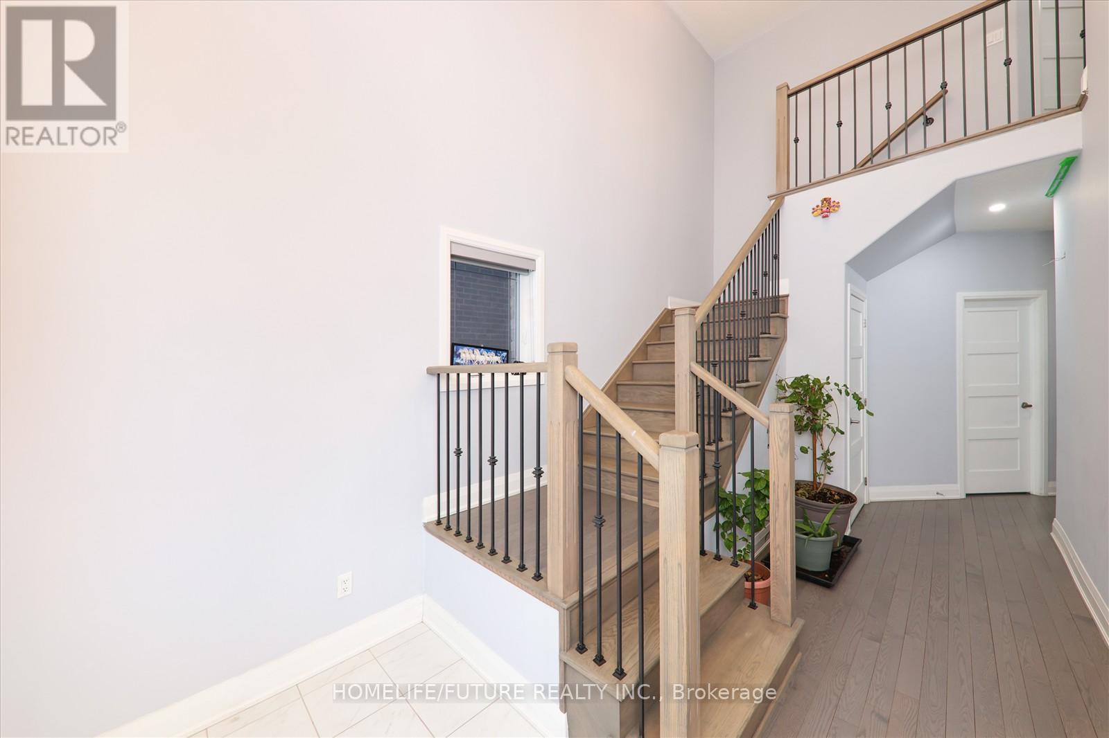 526 Askew Court, Oshawa, Ontario  L1K 3E9 - Photo 6 - E11949361