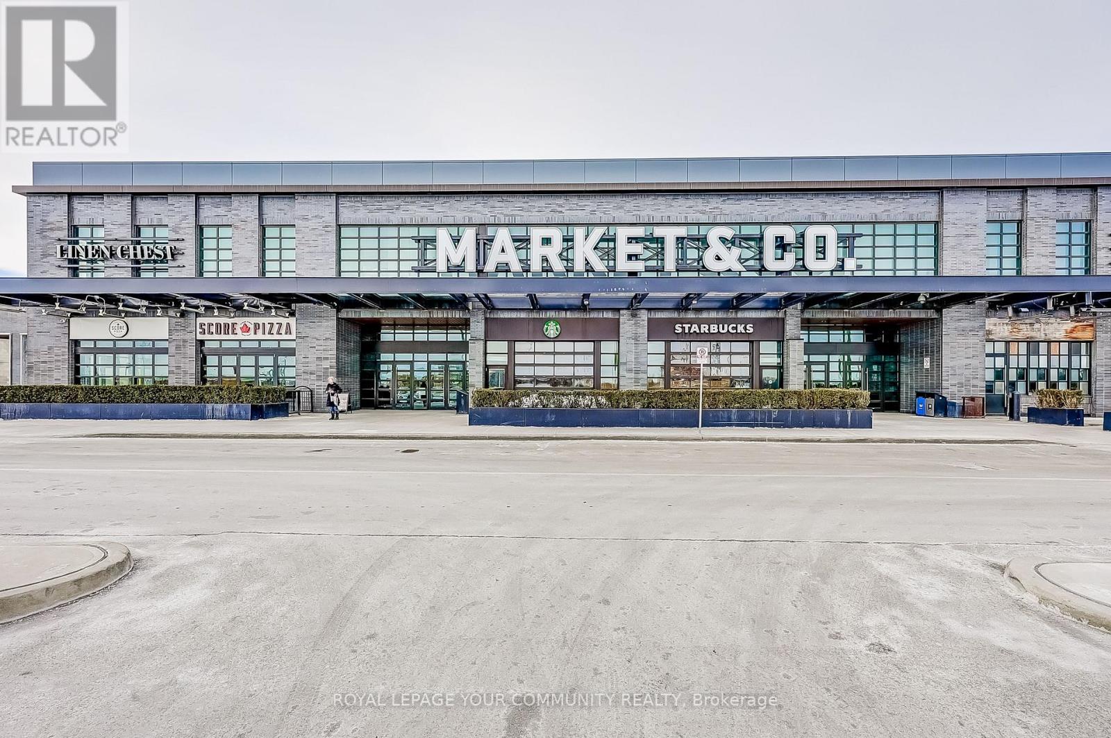 17600 YONGE STREET E, Newmarket, Ontario