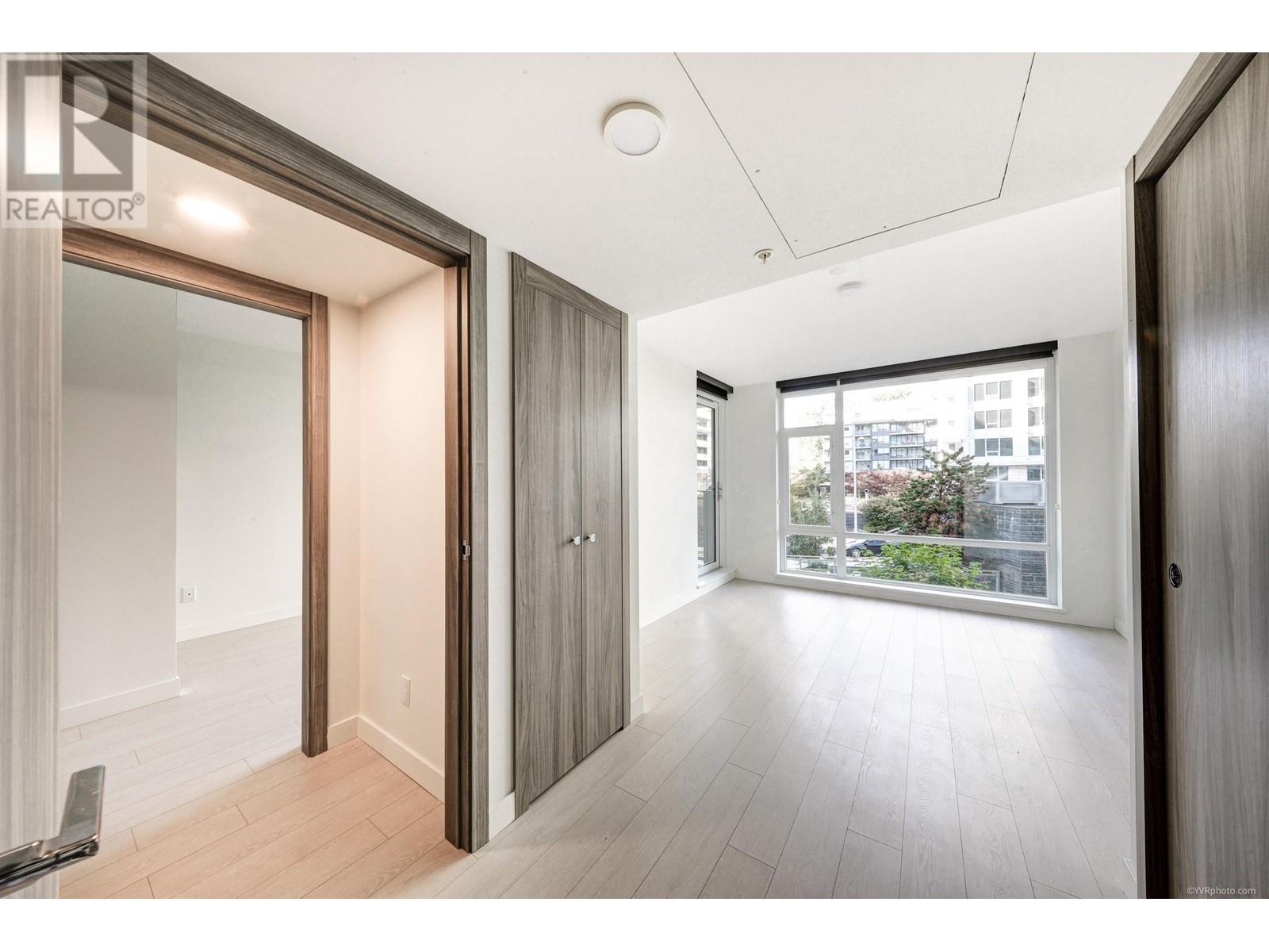 Listing Picture 6 of 23 : 307 8800 HAZELBRIDGE WAY, Richmond / 烈治文 - 魯藝地產 Yvonne Lu Group - MLS Medallion Club Member