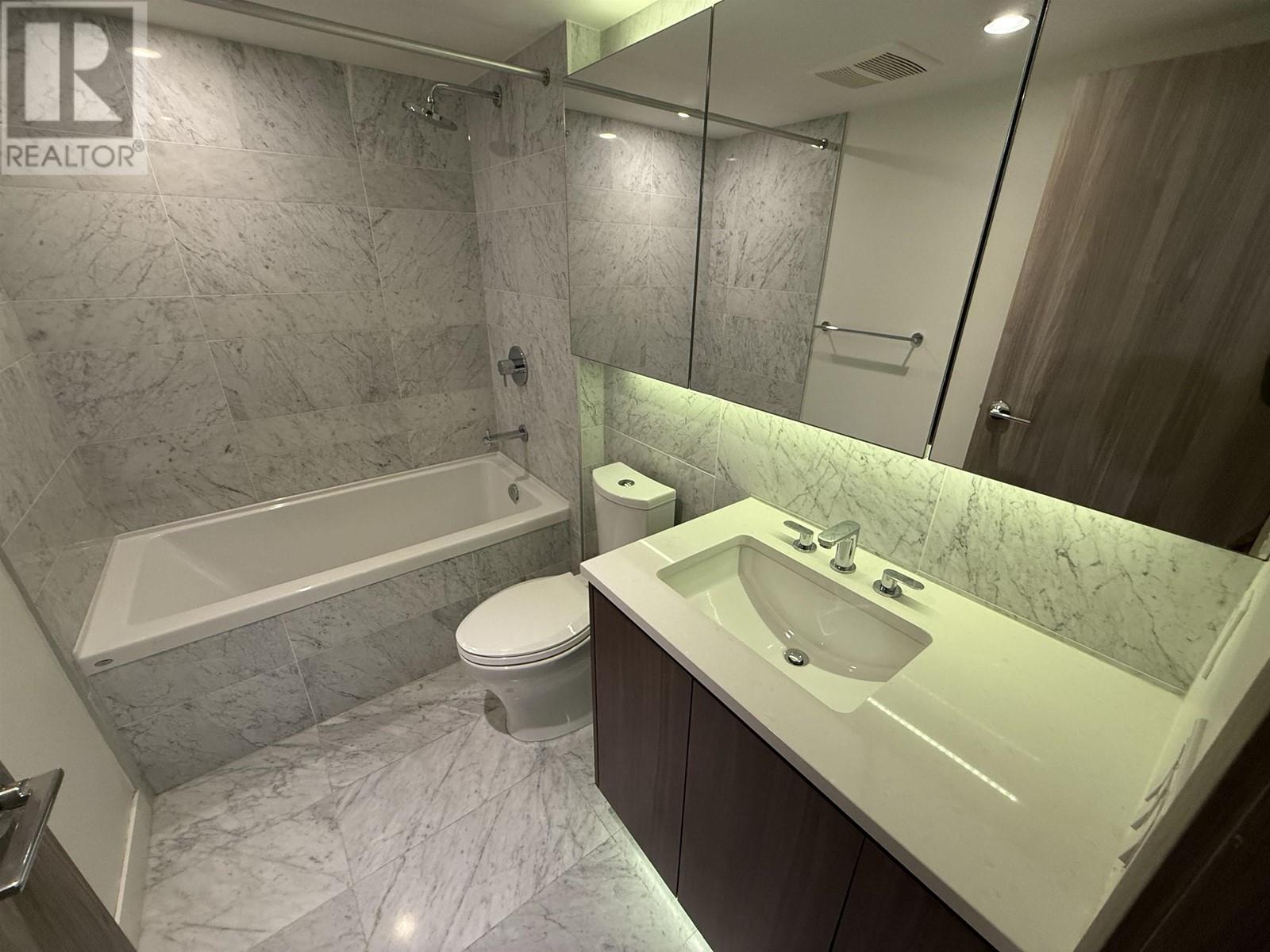 Listing Picture 11 of 23 : 307 8800 HAZELBRIDGE WAY, Richmond / 烈治文 - 魯藝地產 Yvonne Lu Group - MLS Medallion Club Member