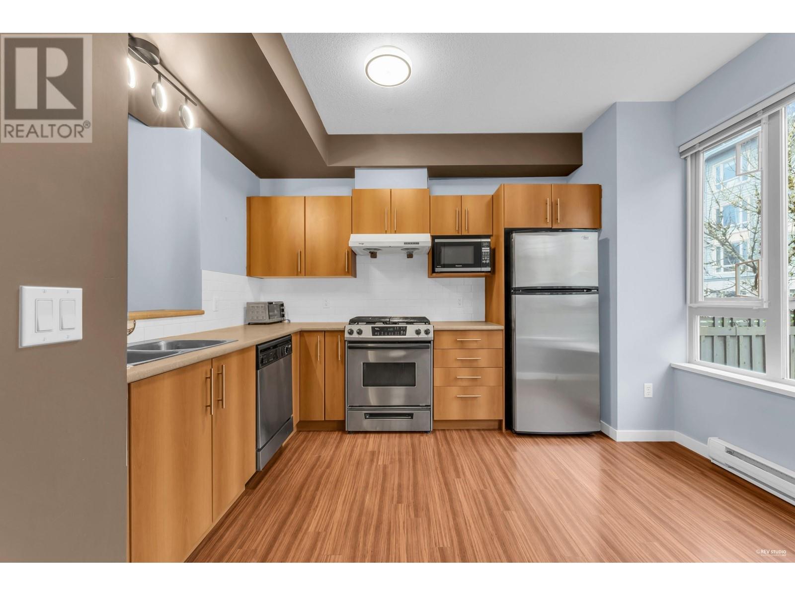 Property at 51 9229 UNIVERSITY CRESCENT image 4
