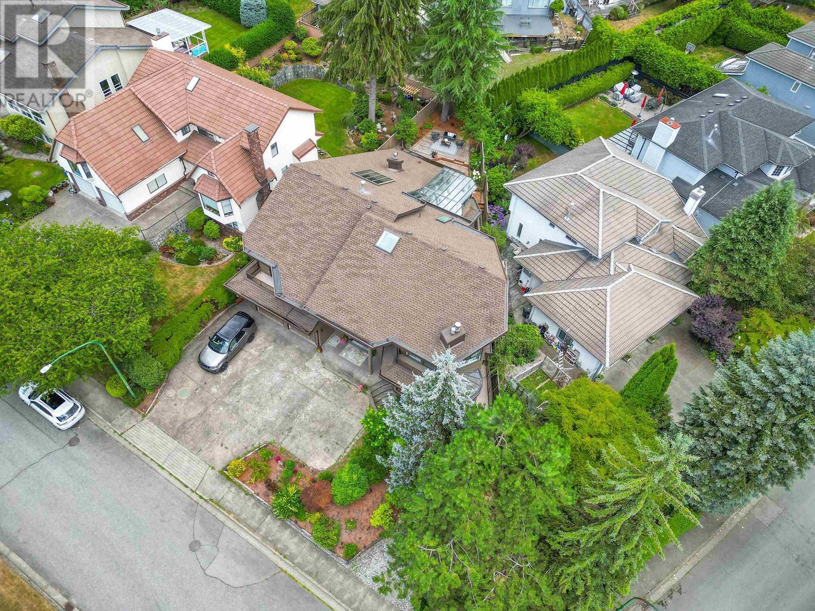 1280 Marsden Court, Burnaby, British Columbia  V5A 3N3 - Photo 5 - R2962156