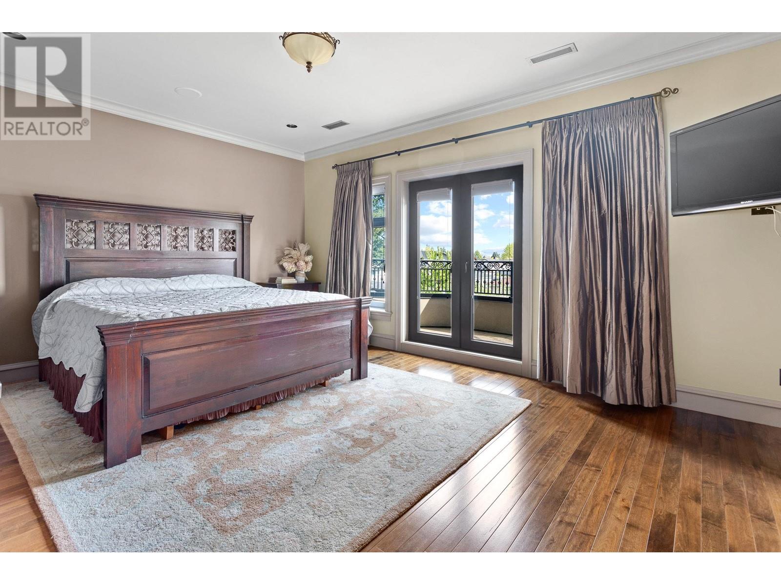 Listing Picture 13 of 30 : 1050 CLIFF AVENUE, Burnaby / 本拿比 - 魯藝地產 Yvonne Lu Group - MLS Medallion Club Member