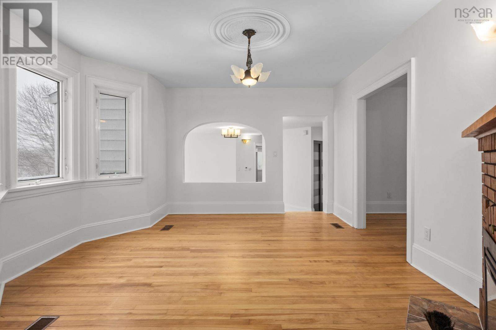 44 Dakin Drive, Halifax, Nova Scotia  B3M 2C9 - Photo 6 - 202502012