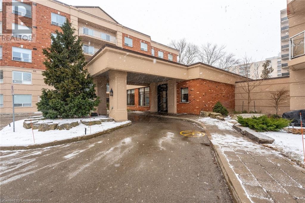 5188 Lakeshore Road Unit# 102, Burlington, Ontario  L7L 6P4 - Photo 2 - 40695032