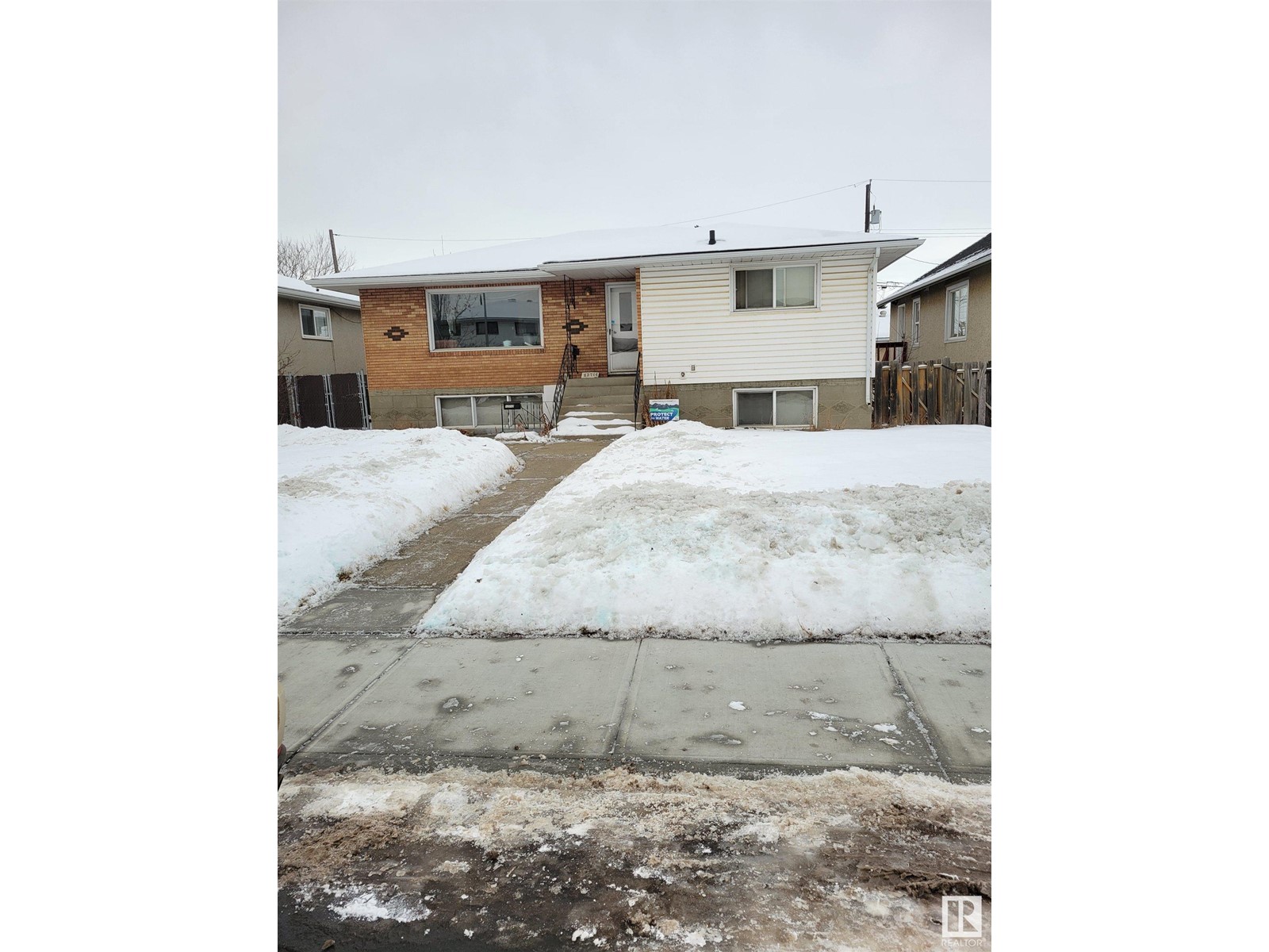 12712 94 St Nw, Edmonton, Alberta  T5E 3V5 - Photo 1 - E4419873