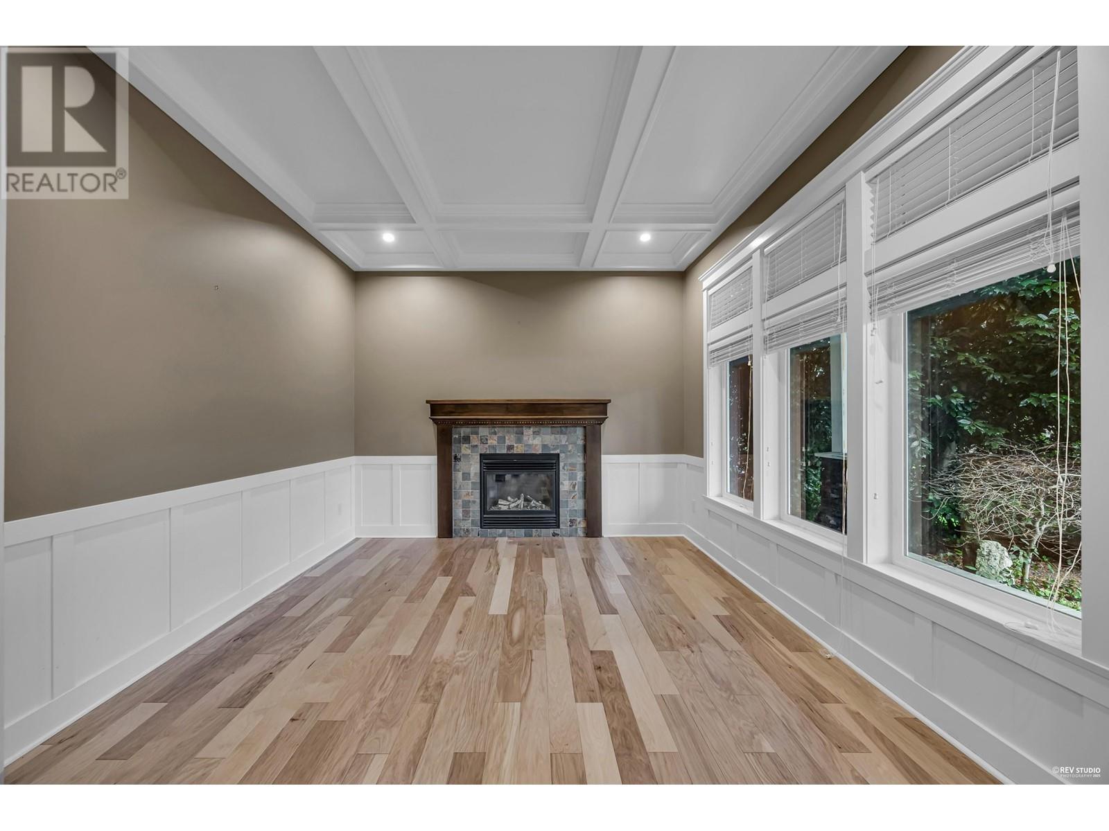Property at 4945 DOGWOOD DRIVE image 3