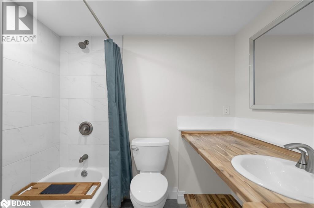 1102 Horseshoe Valley Road W Unit# 220, Barrie, Ontario  L4M 4Y8 - Photo 15 - 40693975
