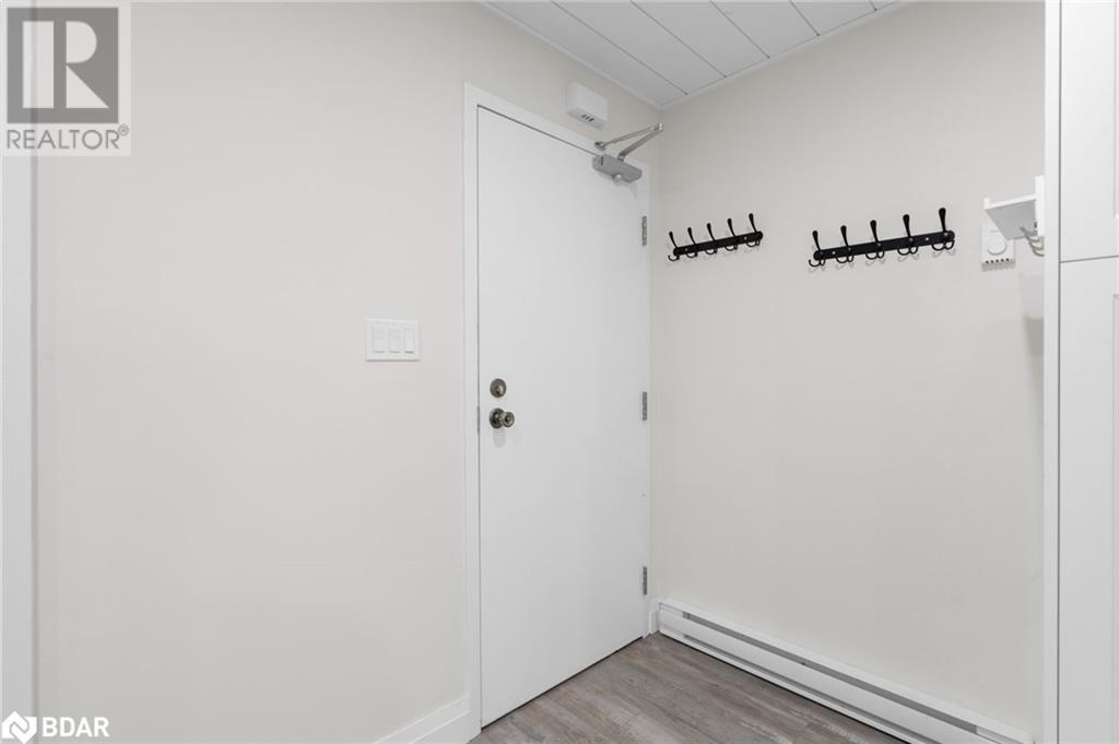 1102 Horseshoe Valley Road W Unit# 220, Barrie, Ontario  L4M 4Y8 - Photo 4 - 40693975