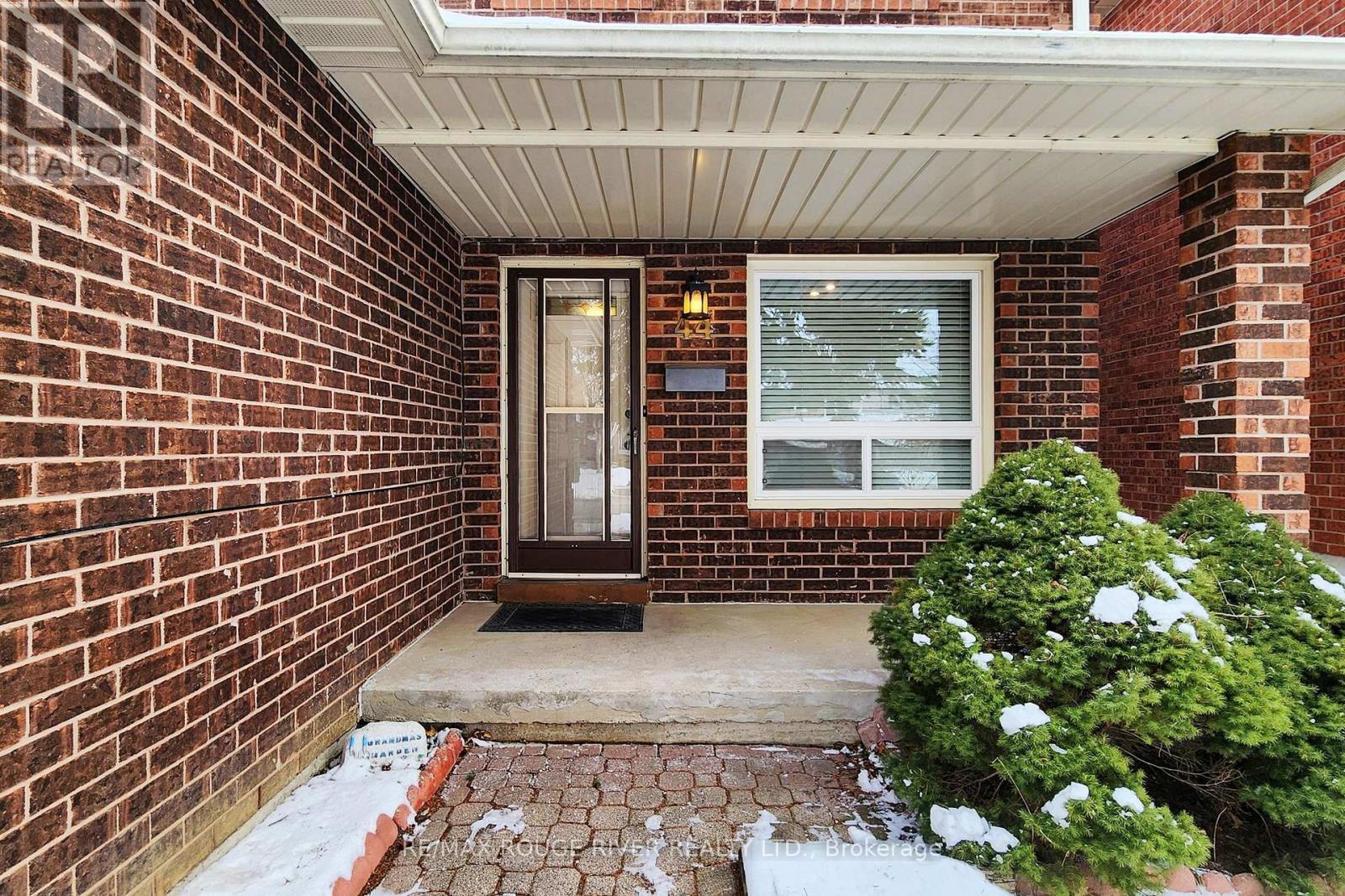 44 Winter Gardens Trail, Toronto, Ontario  M1C 3E7 - Photo 4 - E11949544