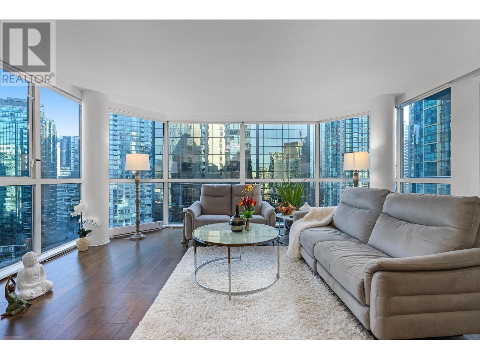 Listing Picture 6 of 37 : 1004 1415 W GEORGIA STREET, Vancouver / 溫哥華 - 魯藝地產 Yvonne Lu Group - MLS Medallion Club Member