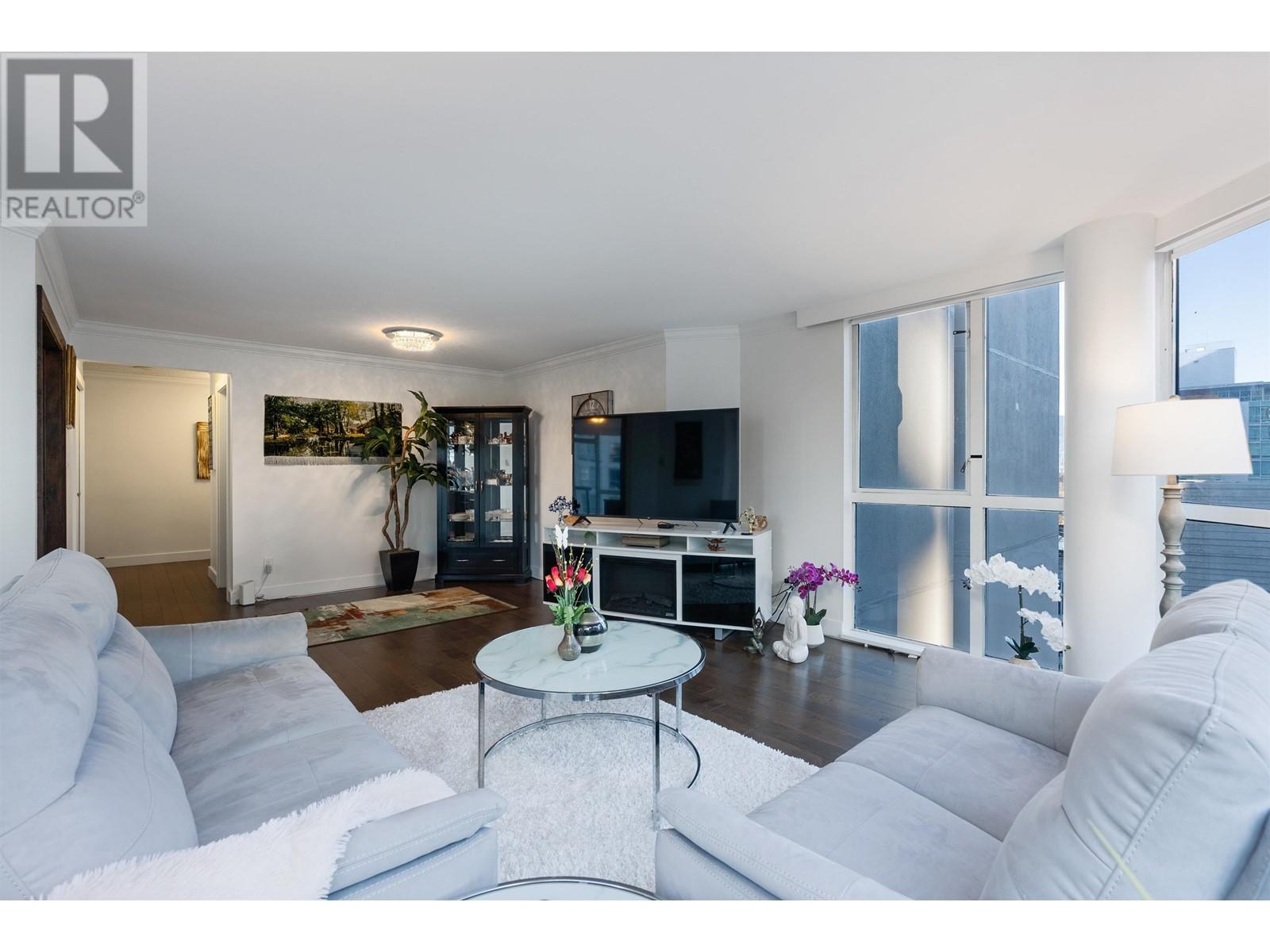 Listing Picture 10 of 37 : 1004 1415 W GEORGIA STREET, Vancouver / 溫哥華 - 魯藝地產 Yvonne Lu Group - MLS Medallion Club Member