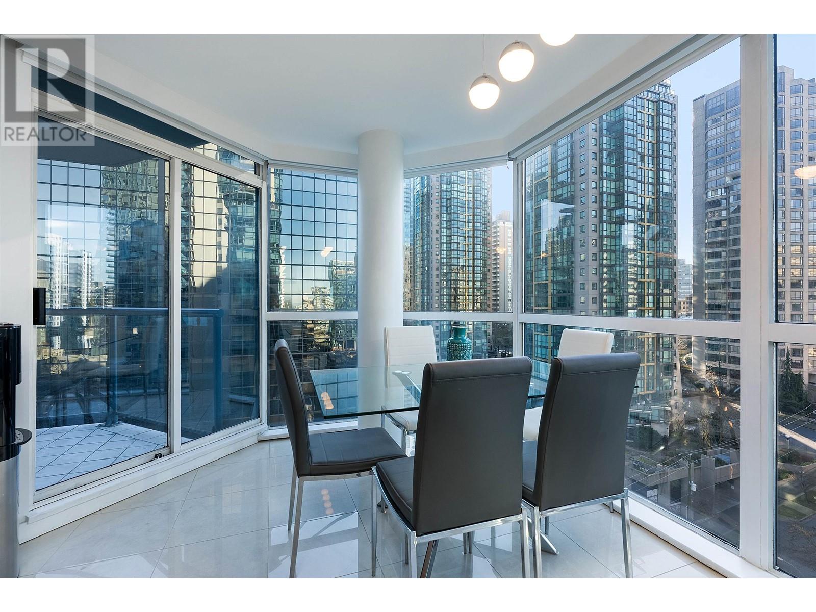 Listing Picture 22 of 37 : 1004 1415 W GEORGIA STREET, Vancouver / 溫哥華 - 魯藝地產 Yvonne Lu Group - MLS Medallion Club Member