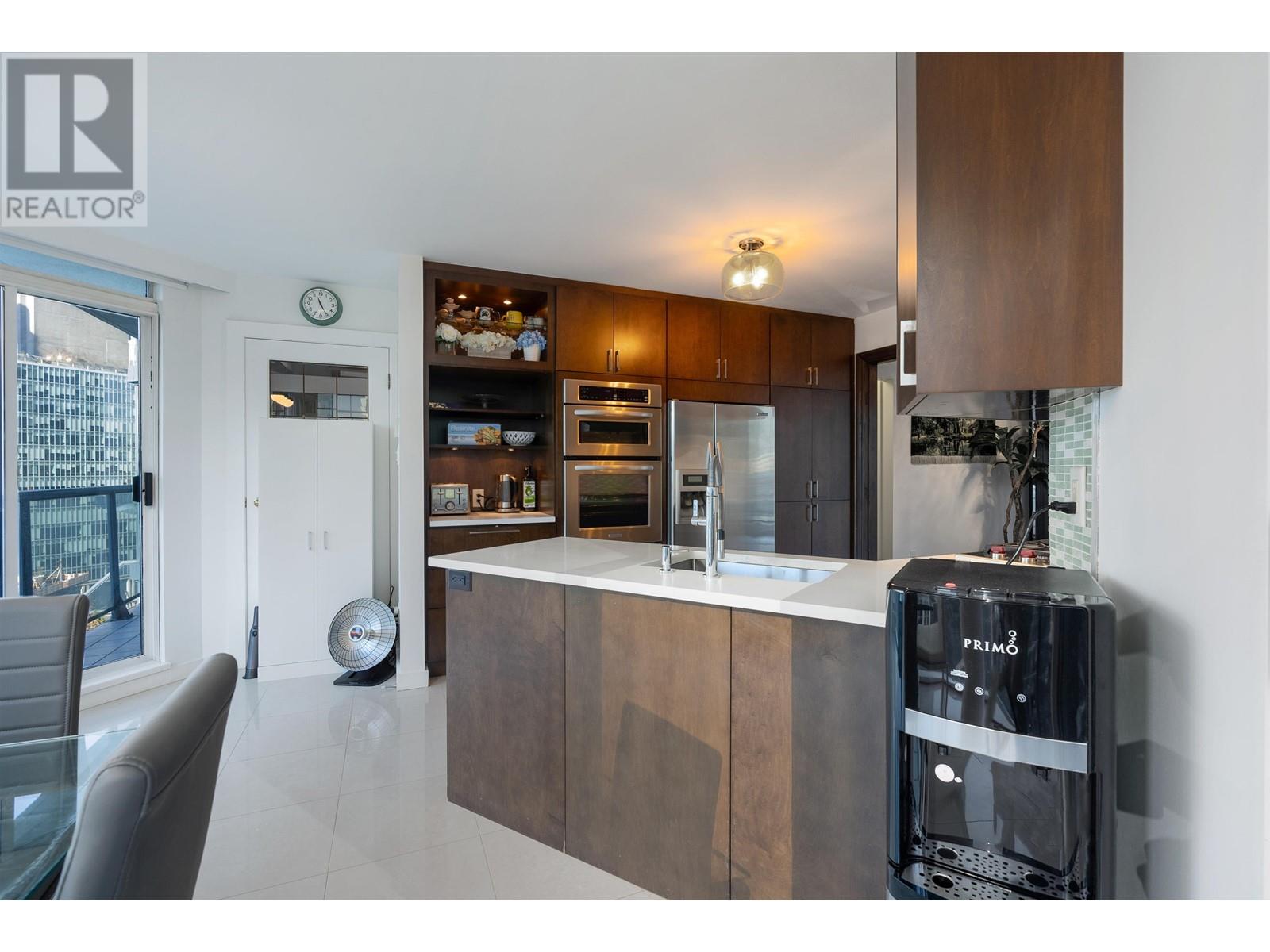 Listing Picture 25 of 37 : 1004 1415 W GEORGIA STREET, Vancouver / 溫哥華 - 魯藝地產 Yvonne Lu Group - MLS Medallion Club Member