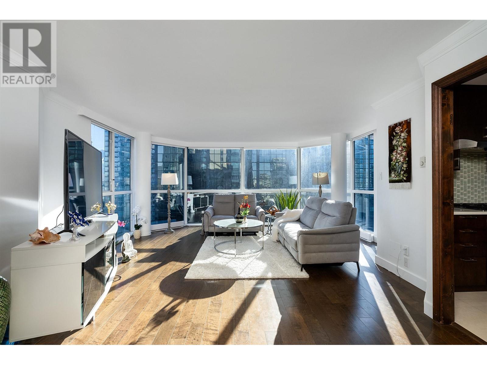 Listing Picture 4 of 37 : 1004 1415 W GEORGIA STREET, Vancouver / 溫哥華 - 魯藝地產 Yvonne Lu Group - MLS Medallion Club Member