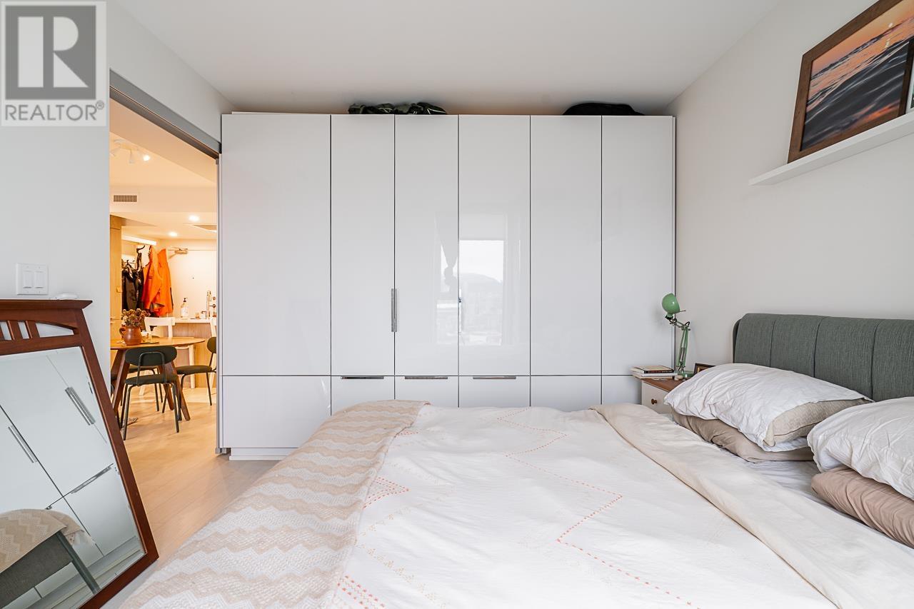 Listing Picture 18 of 20 : 1611 285 E 10TH AVENUE, Vancouver / 溫哥華 - 魯藝地產 Yvonne Lu Group - MLS Medallion Club Member