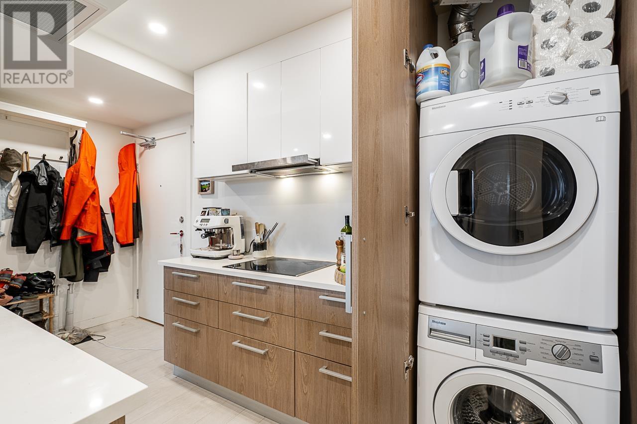 Listing Picture 20 of 20 : 1611 285 E 10TH AVENUE, Vancouver / 溫哥華 - 魯藝地產 Yvonne Lu Group - MLS Medallion Club Member