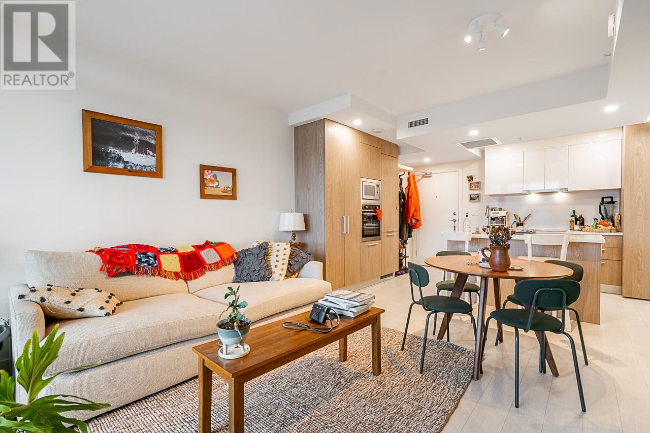 Listing Picture 6 of 20 : 1611 285 E 10TH AVENUE, Vancouver / 溫哥華 - 魯藝地產 Yvonne Lu Group - MLS Medallion Club Member