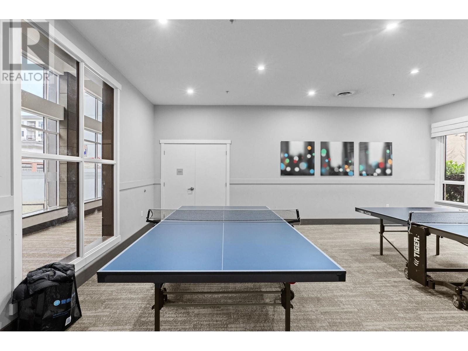 Listing Picture 31 of 37 : 322 9366 TOMICKI AVENUE, Richmond / 烈治文 - 魯藝地產 Yvonne Lu Group - MLS Medallion Club Member