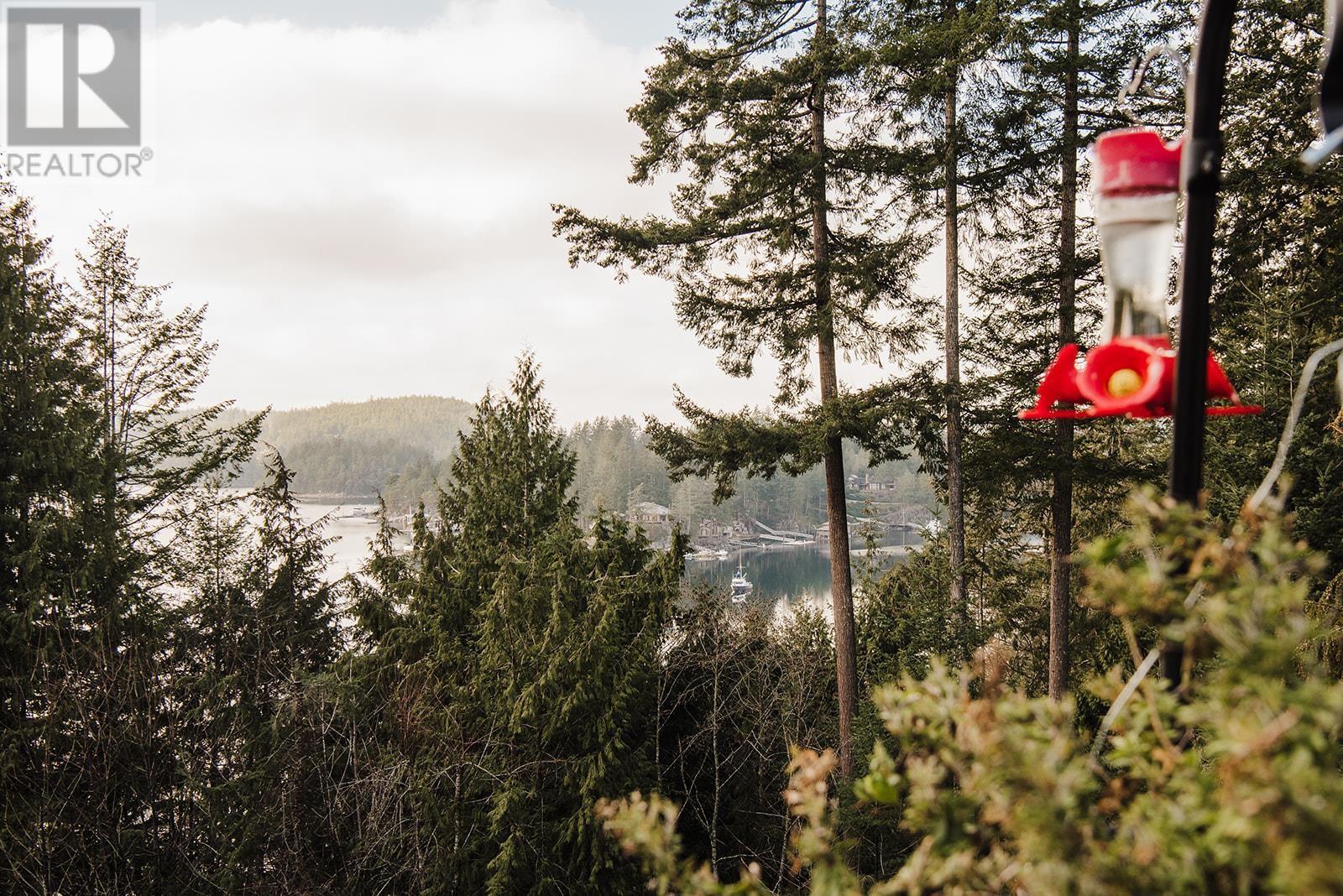 5220 CLAYDON ROAD, Garden Bay, British Columbia