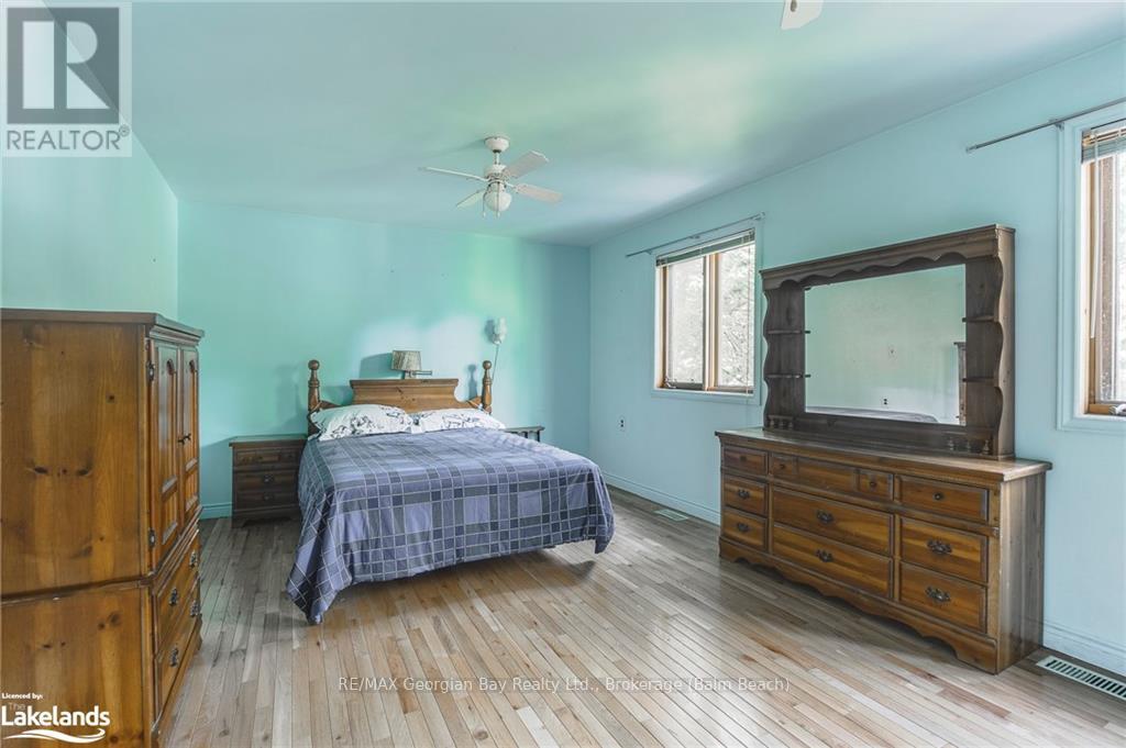 49 Third Street, Tiny, Ontario  L0L 2J0 - Photo 21 - S11823085