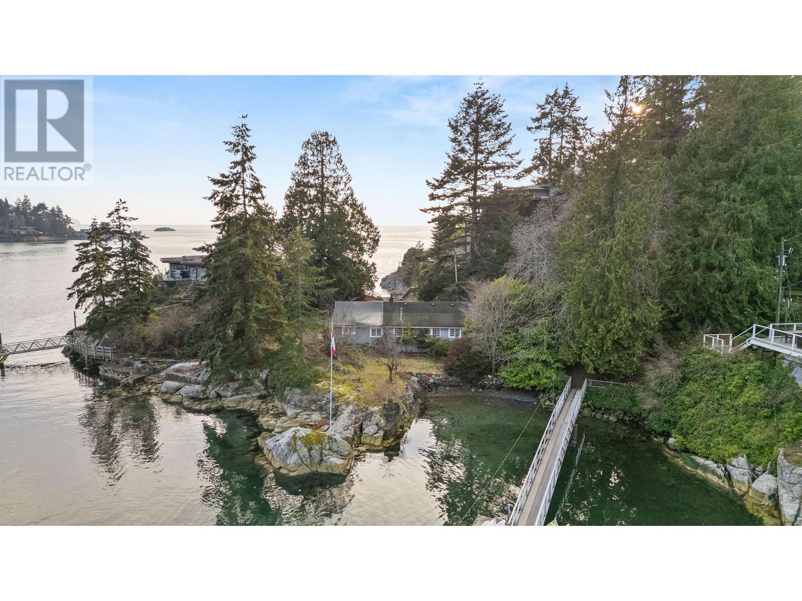 5802 Eagle Island, West Vancouver, British Columbia  V7W 1V5 - Photo 4 - R2959393