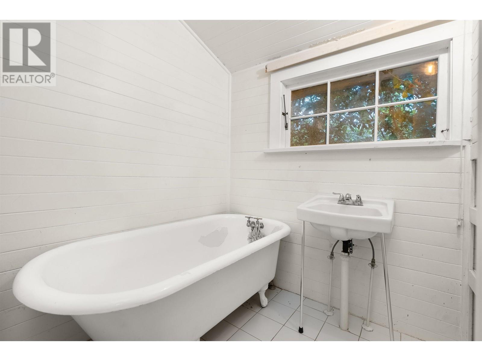 5802 Eagle Island, West Vancouver, British Columbia  V7W 1V5 - Photo 35 - R2959393