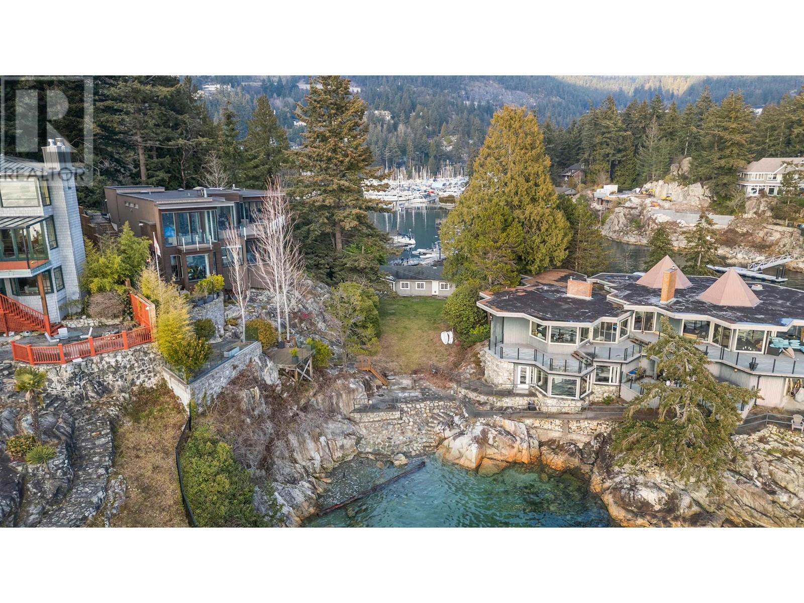 5802 Eagle Island, West Vancouver, British Columbia  V7W 1V5 - Photo 3 - R2959393