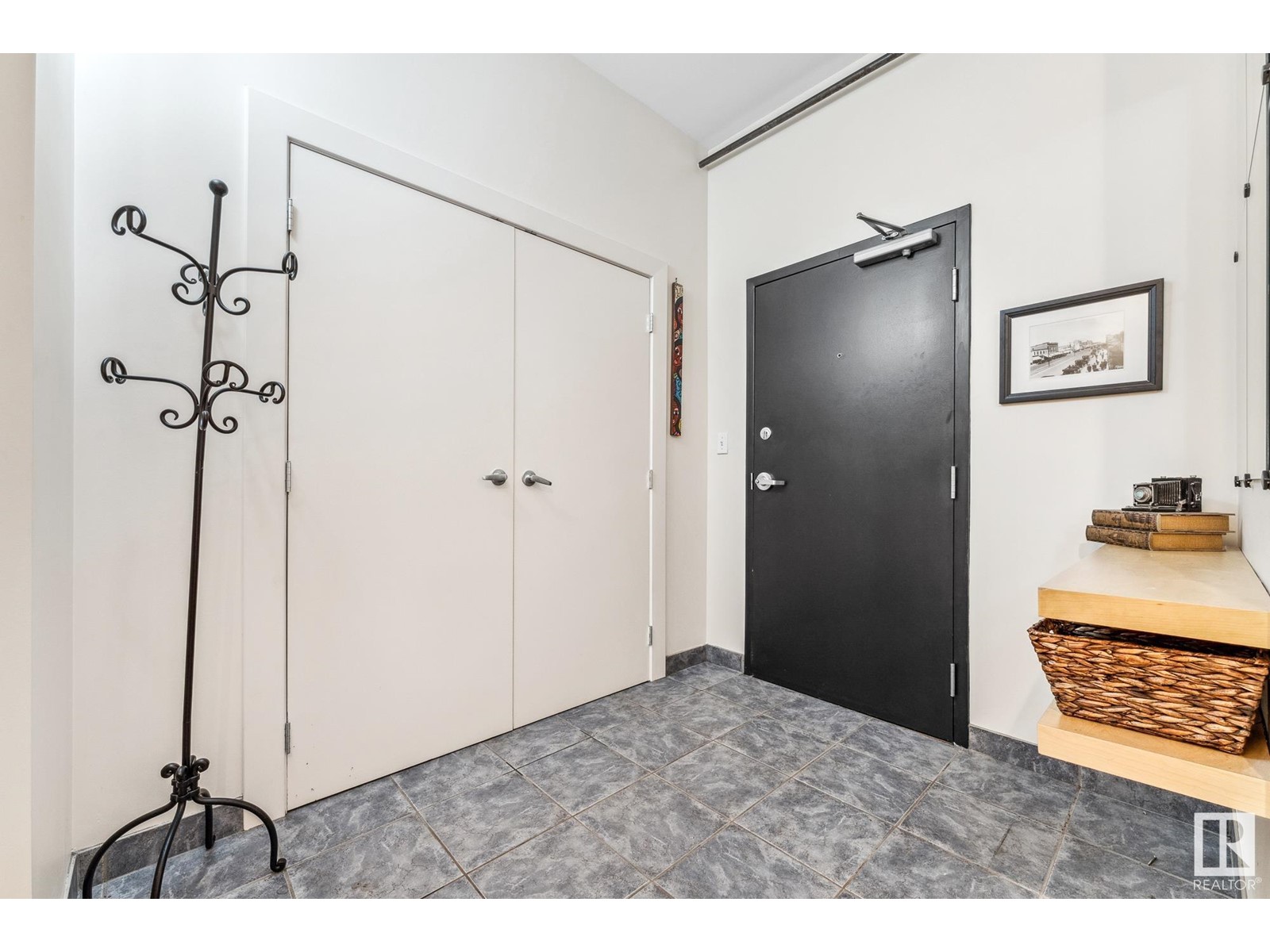 Property at #302 10169 104 ST NW image 4