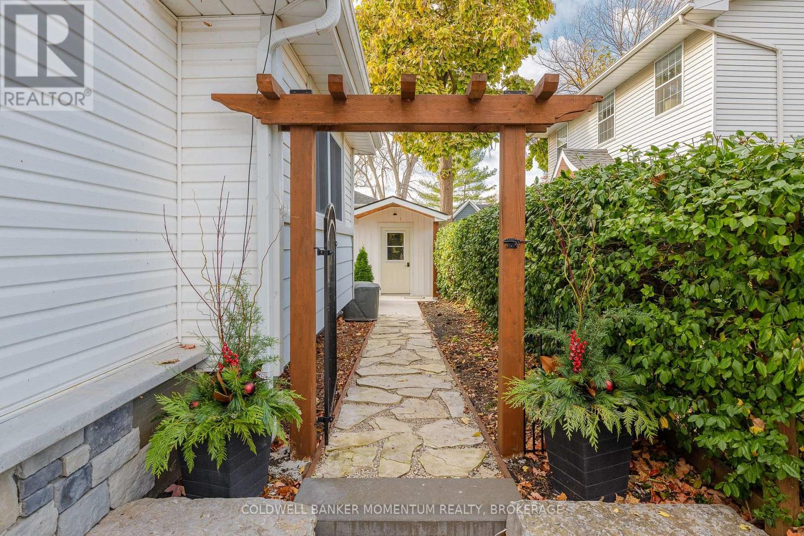 Property at 10 BETTS AVENUE image 4