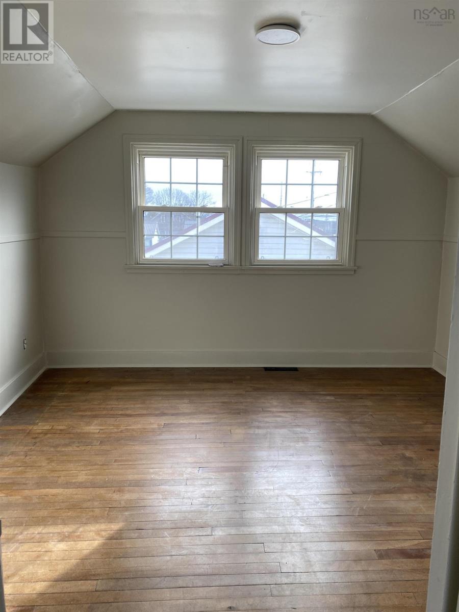 82 South Albion Street, Amherst, Nova Scotia  B4H 2W9 - Photo 12 - 202502057