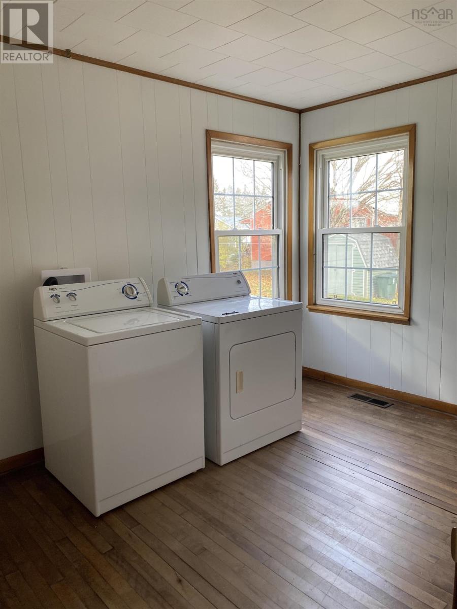 82 South Albion Street, Amherst, Nova Scotia  B4H 2W9 - Photo 14 - 202502057