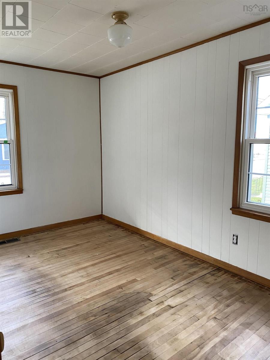 82 South Albion Street, Amherst, Nova Scotia  B4H 2W9 - Photo 18 - 202502057