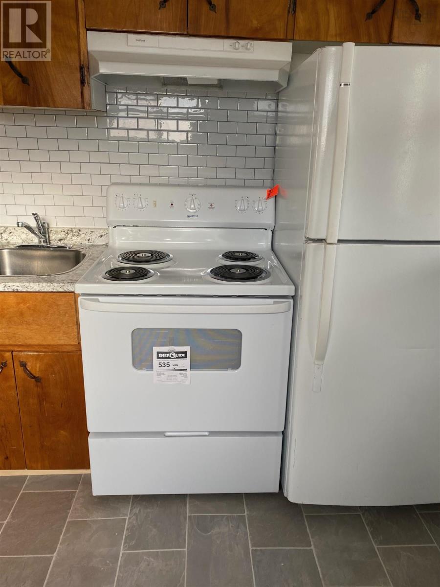 82 South Albion Street, Amherst, Nova Scotia  B4H 2W9 - Photo 7 - 202502057