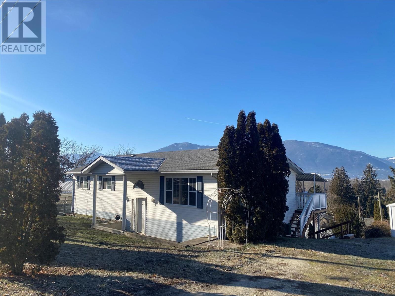 Creston Manufactured Home for sale:  3 bedroom 1,375 sq.ft. (Listed 2025-02-01)