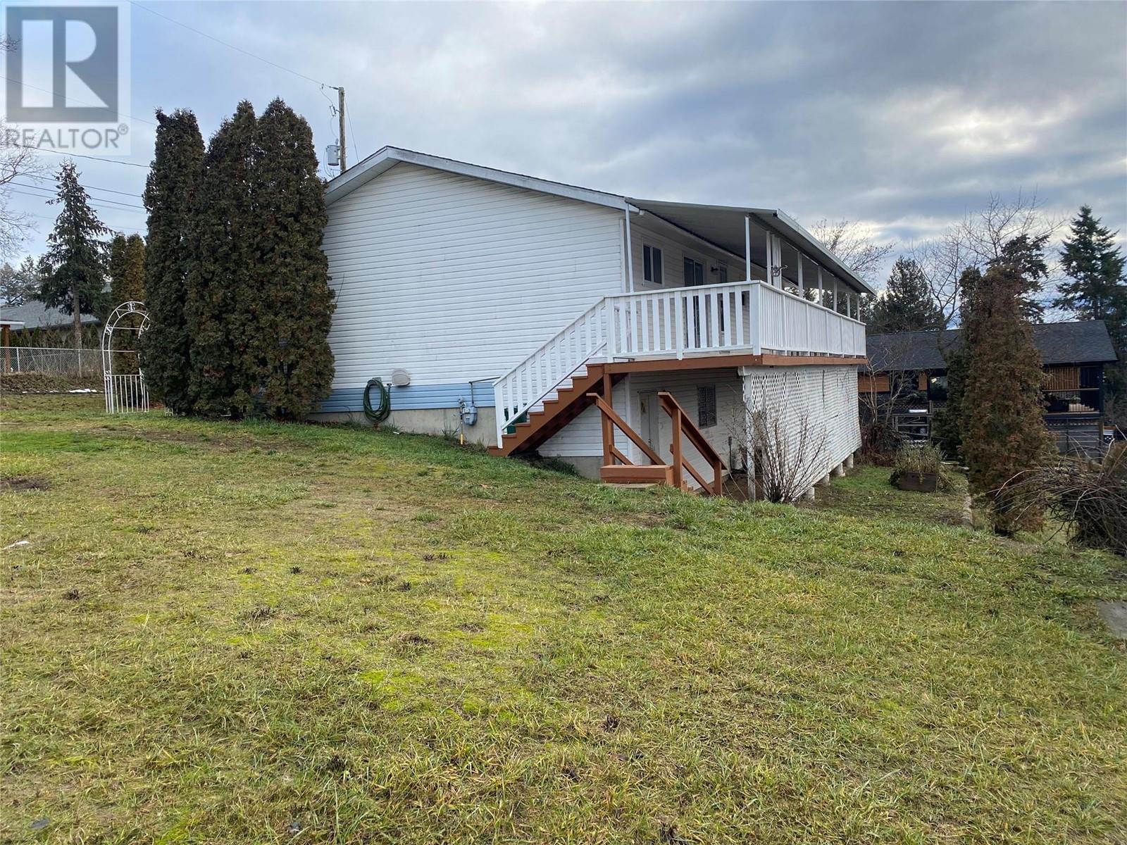 601 7th Avenue S, Creston, British Columbia V0B 1G3 - Photo 5 - 10334011