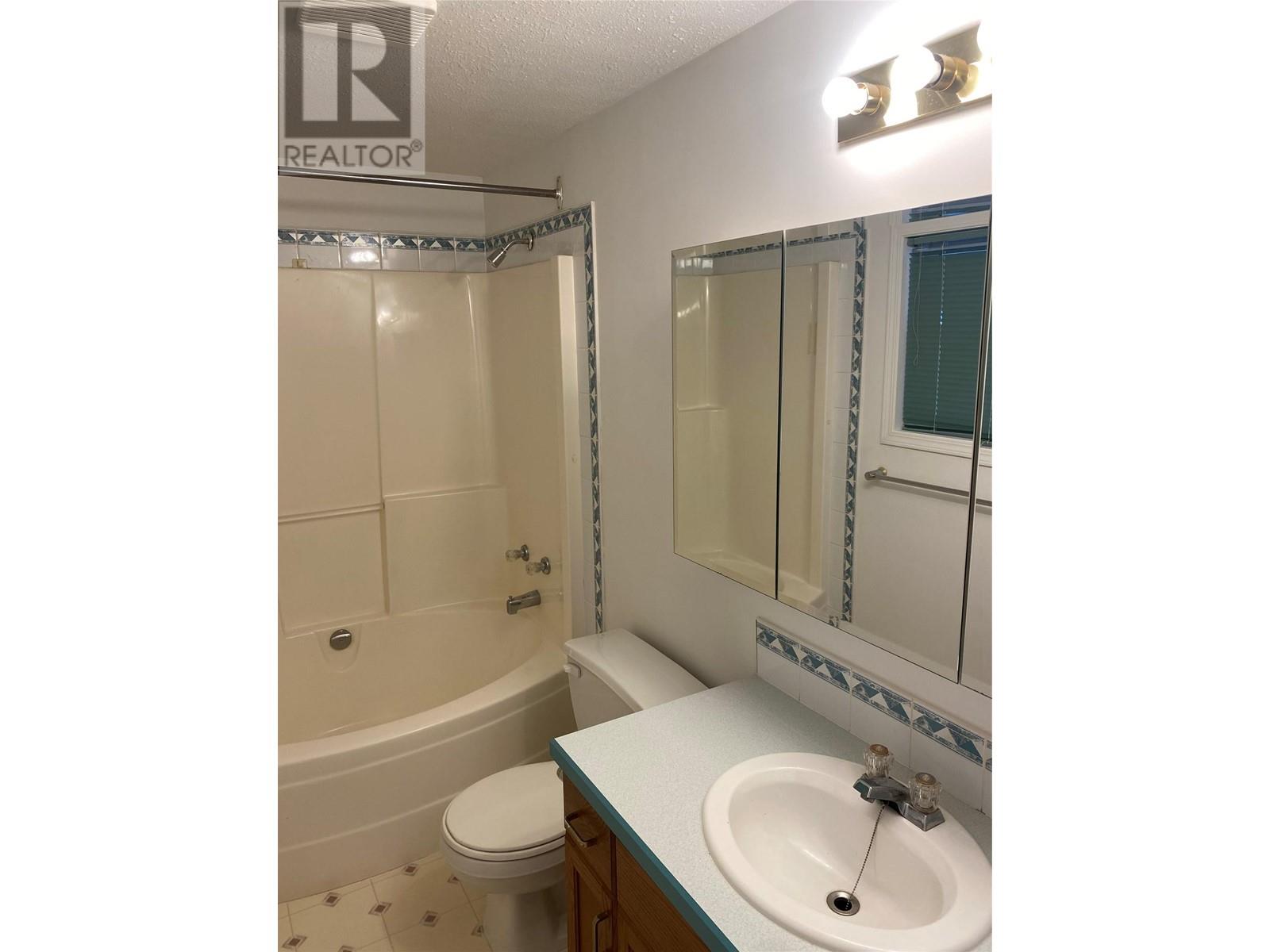 601 7th Avenue S, Creston, British Columbia V0B 1G3 - Photo 23 - 10334011