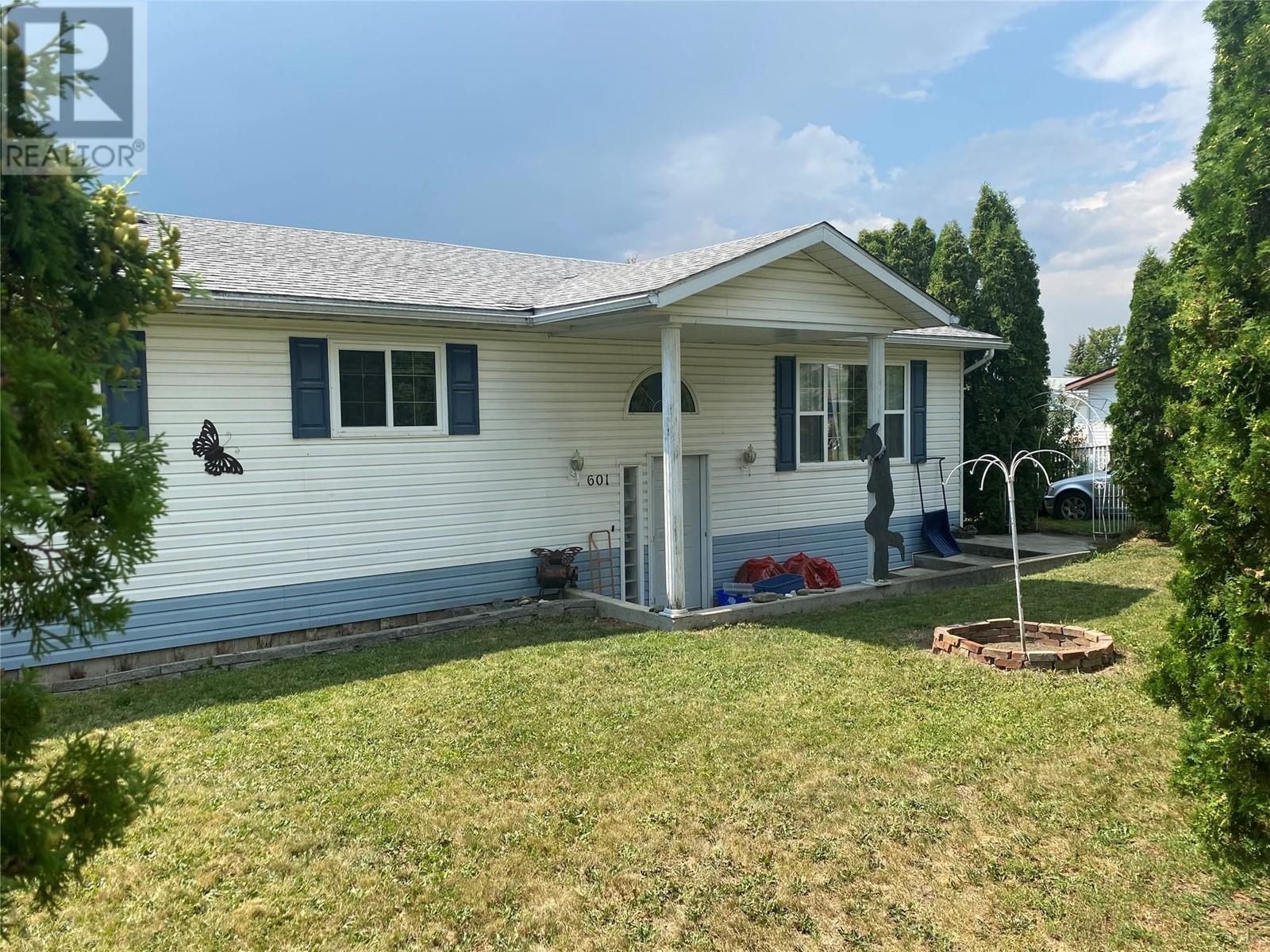 601 7th Avenue S, Creston, British Columbia V0B 1G3 - Photo 24 - 10334011