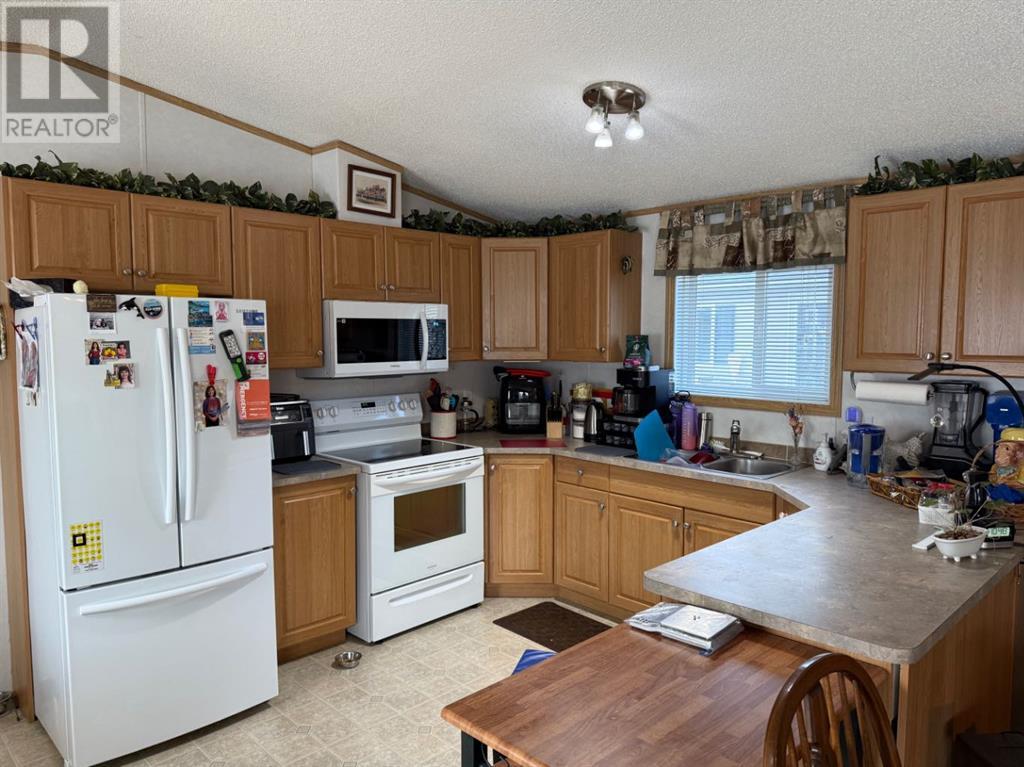 315 Yardmaster Avenue, Coaldale, Alberta  T1M 1P6 - Photo 10 - A2191192