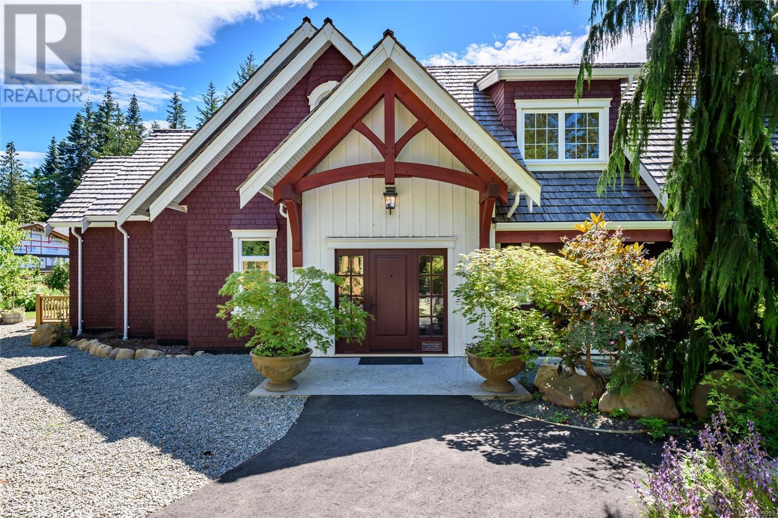 7679 Victor Lane, Fanny Bay, British Columbia  V0R 1W0 - Photo 4 - 985953