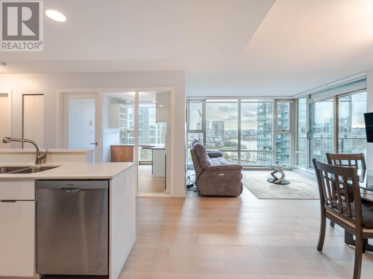 Listing Picture 6 of 25 : 1201 455 BEACH CRESCENT, Vancouver / 溫哥華 - 魯藝地產 Yvonne Lu Group - MLS Medallion Club Member