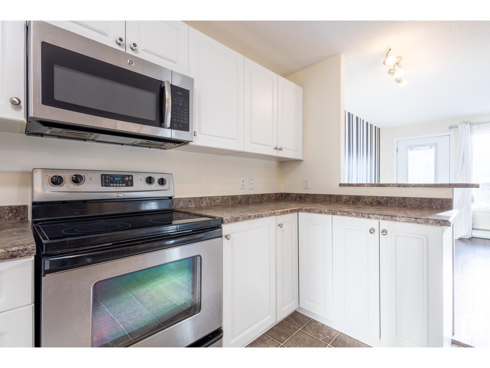 Property at #1111 7339 SOUTH TERWILLEGAR DR NW image 5