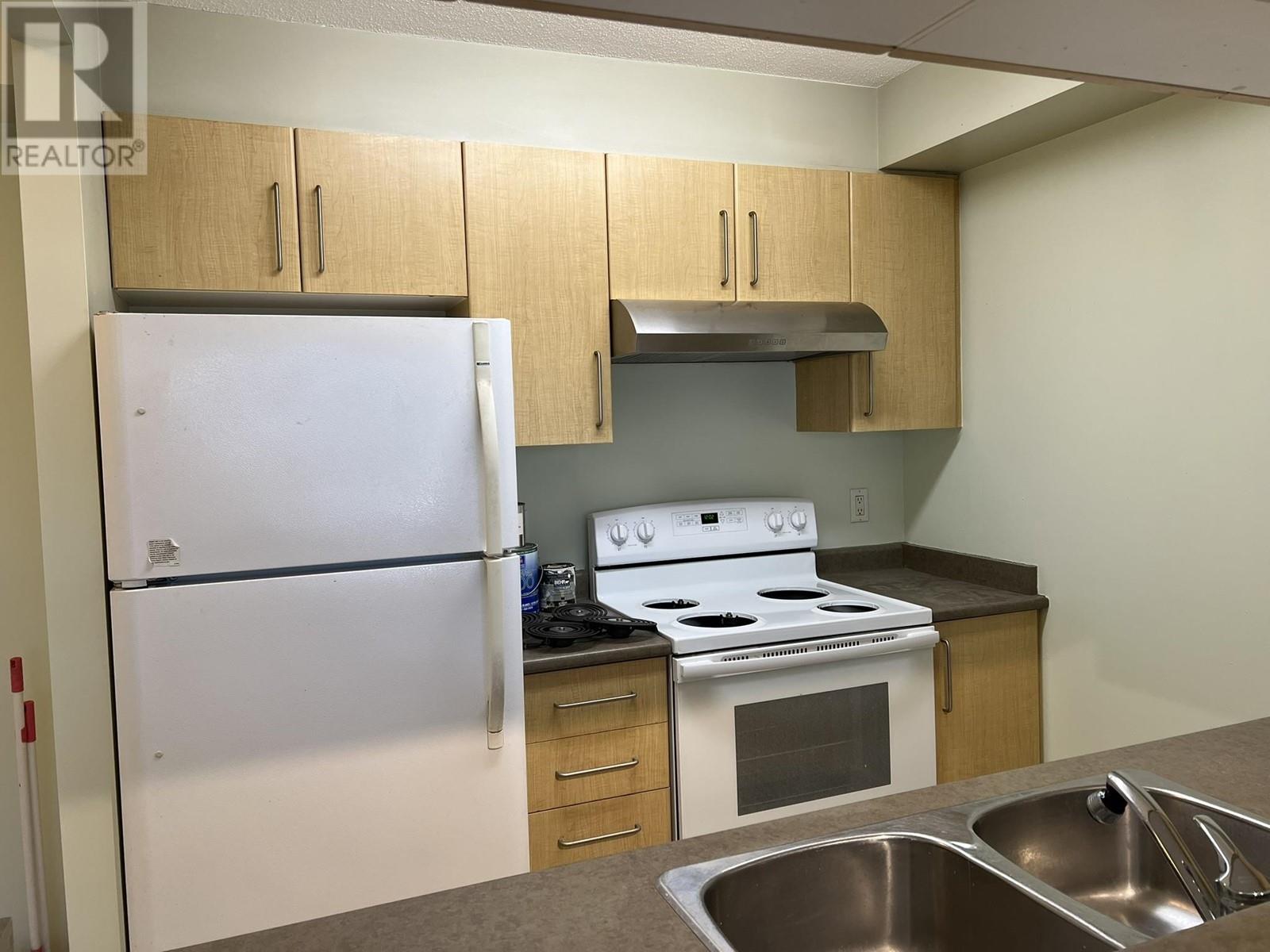 Property at 601 5380 OBEN STREET image 4