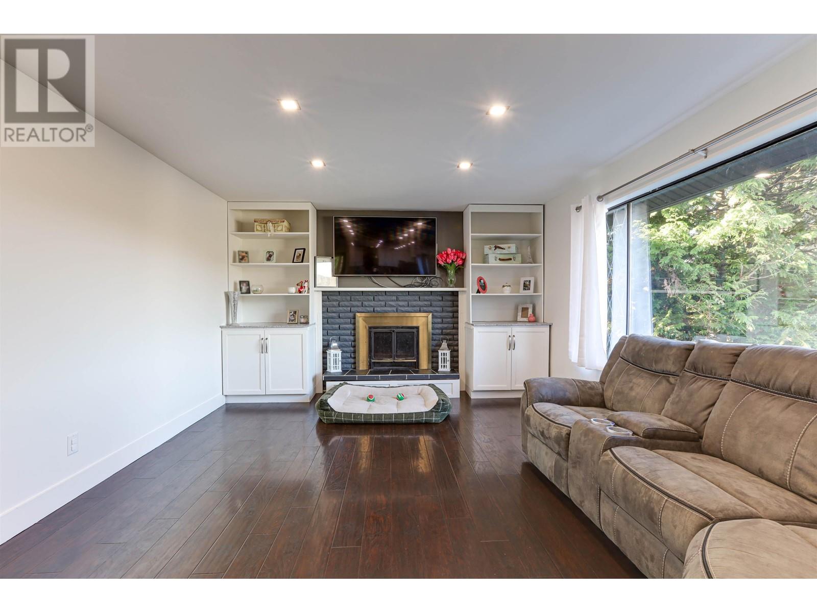 22764 124 Avenue, Maple Ridge, British Columbia  V2X 4K1 - Photo 4 - R2962147