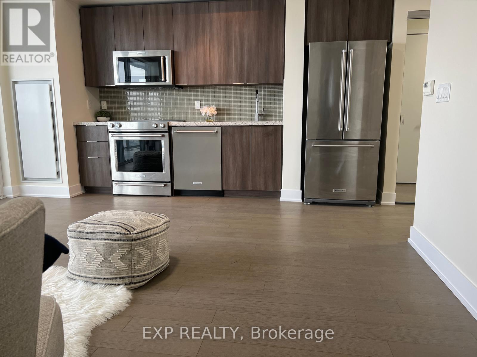 Property at 1913 - 30 SHORE BREEZE DRIVE image 2