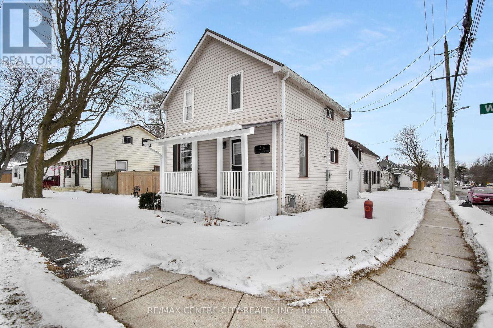 36 Walnut Street W, Aylmer, Ontario  N5H 1C5 - Photo 2 - X11949312