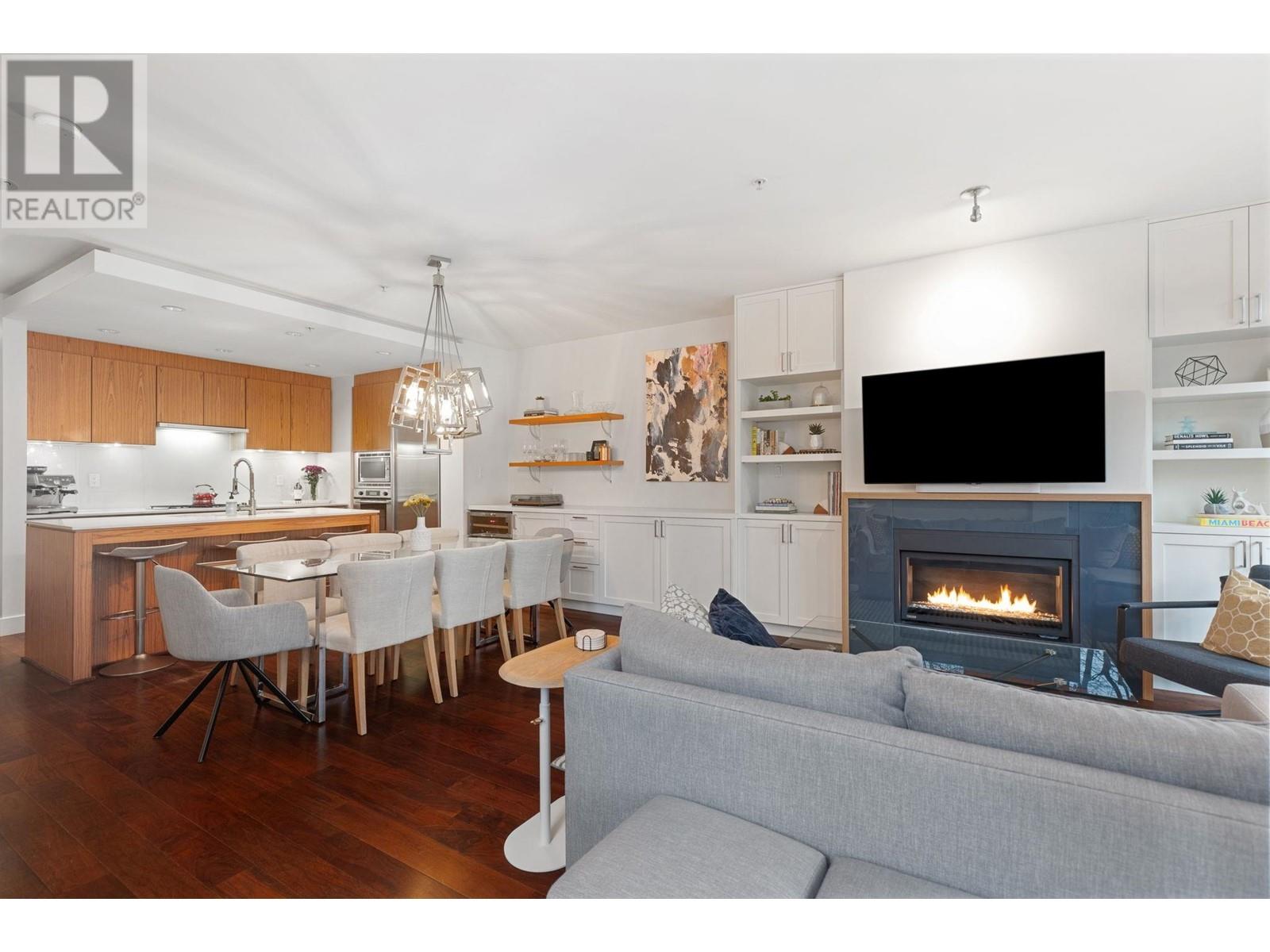 Listing Picture 4 of 27 : 1689 W 8TH AVENUE, Vancouver / 溫哥華 - 魯藝地產 Yvonne Lu Group - MLS Medallion Club Member