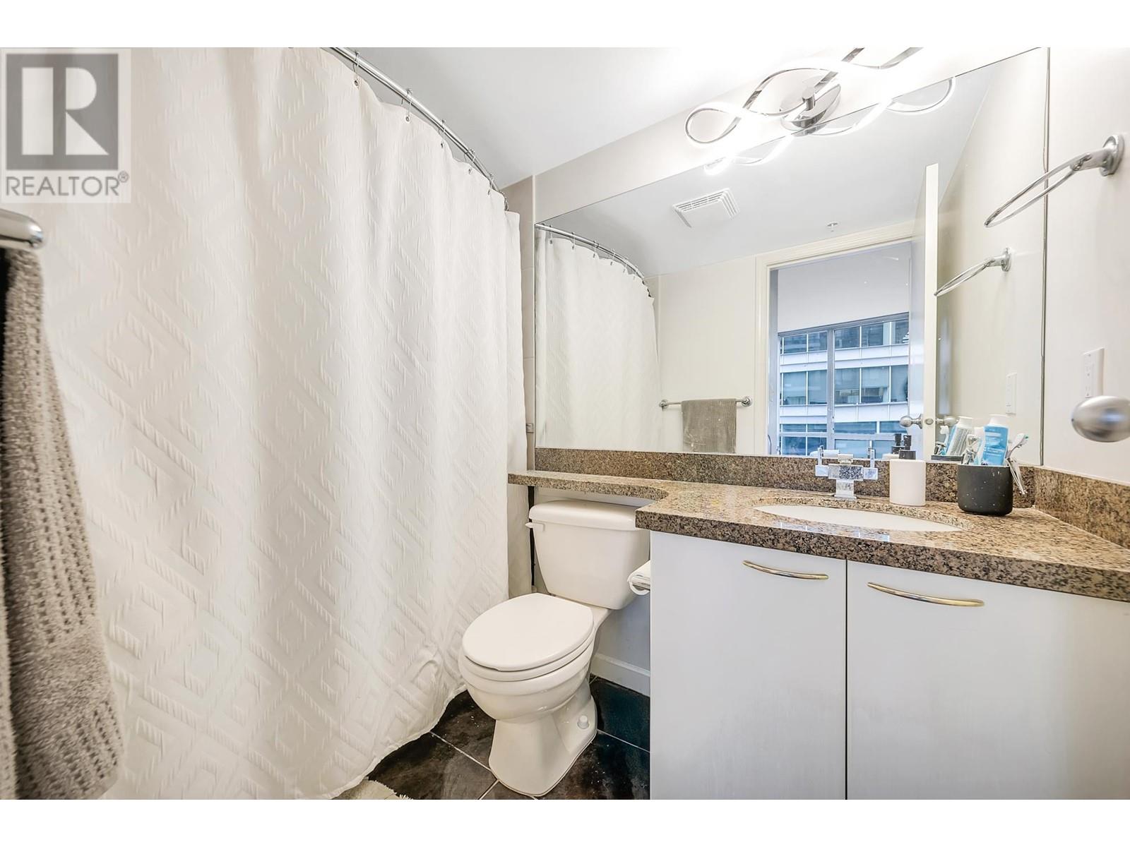 Listing Picture 18 of 40 : 1801 1166 MELVILLE STREET, Vancouver / 溫哥華 - 魯藝地產 Yvonne Lu Group - MLS Medallion Club Member