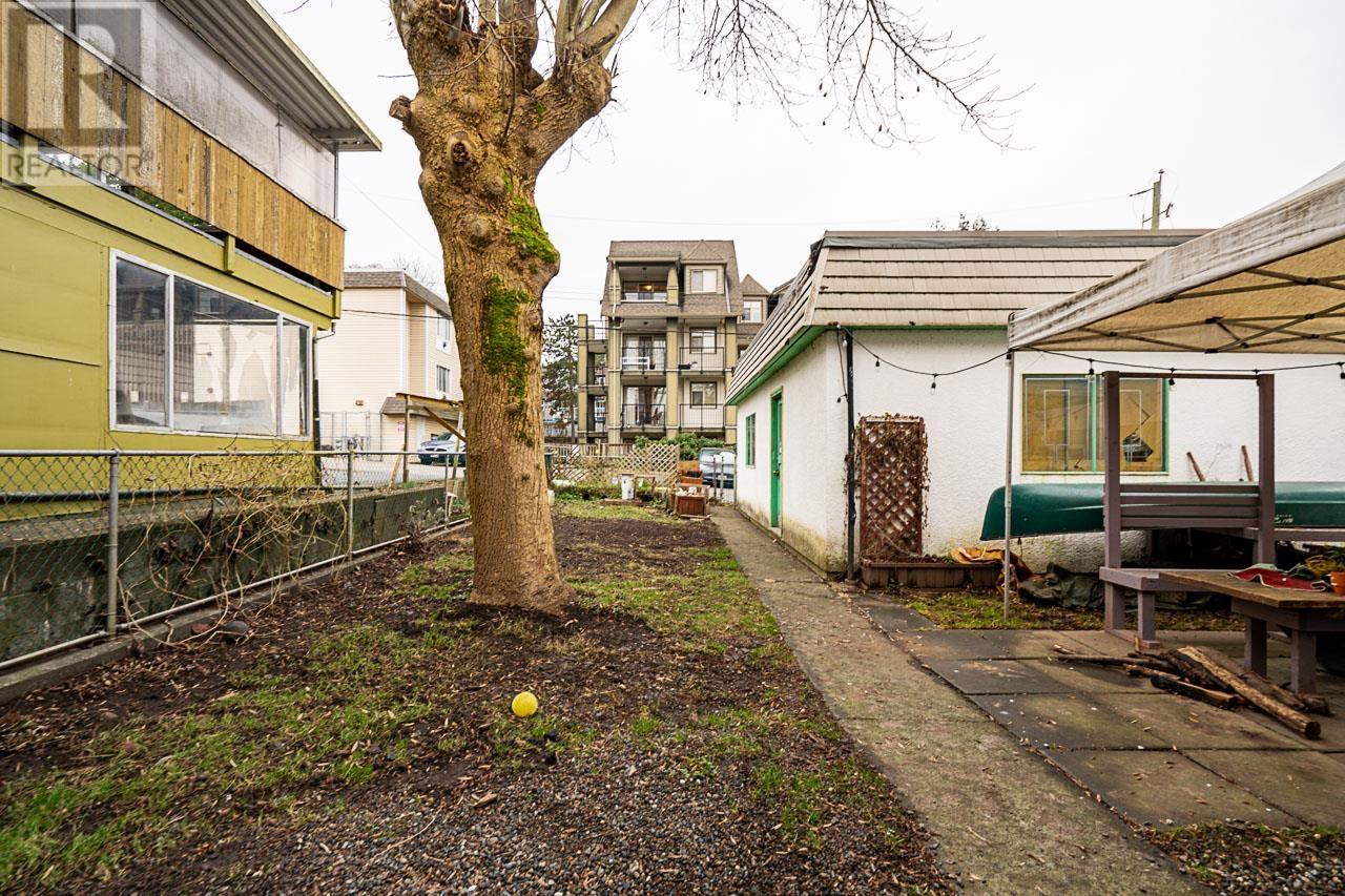 Listing Picture 16 of 22 : 3539 HULL STREET, Vancouver / 溫哥華 - 魯藝地產 Yvonne Lu Group - MLS Medallion Club Member