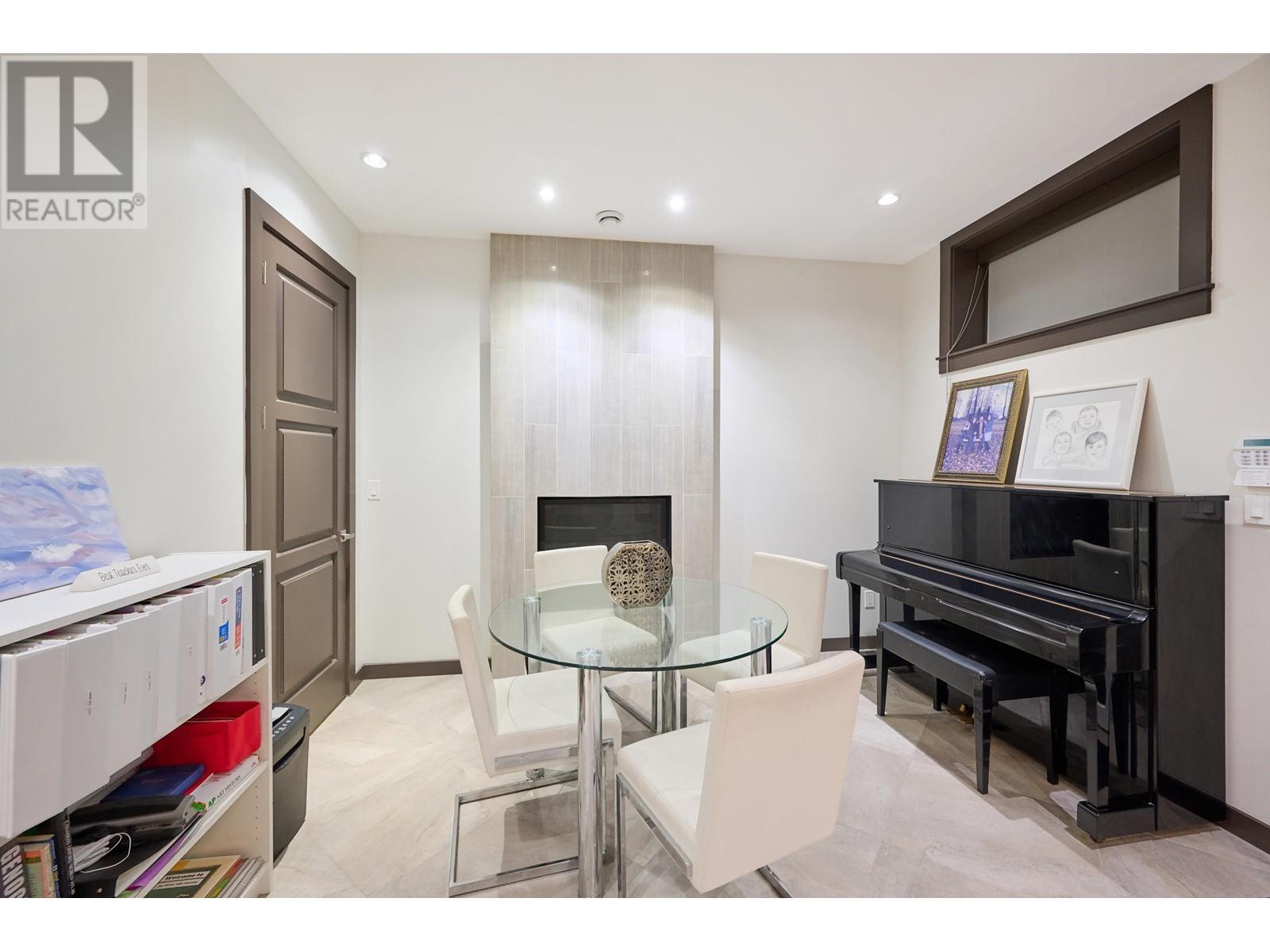 4006 Trinity Street, Burnaby, British Columbia  V5C 1N8 - Photo 28 - R2962203